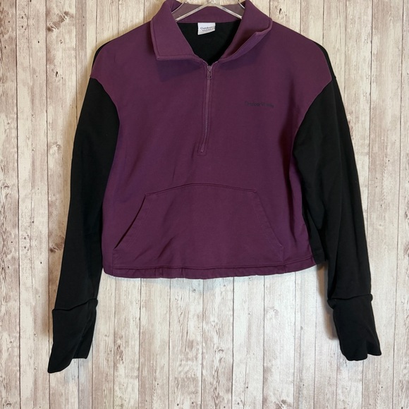 Outdoor Voices Pickup 1/4 Zip Black Kalamata Sweatshirt - Picture 2 of 6